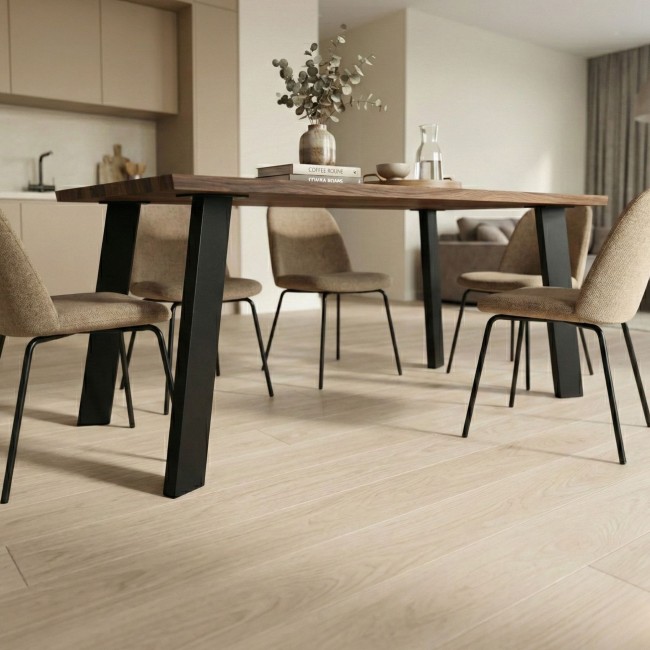 Leicht geneigte Tischbeine aus Eisen, eleganter und moderner Stil